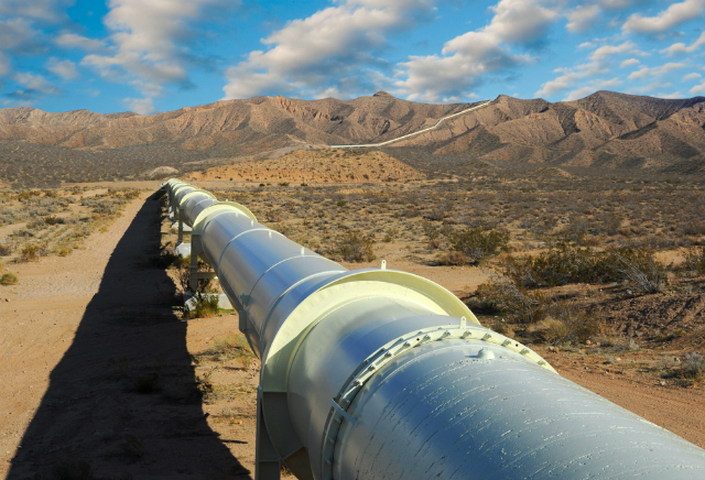 Pipeline in the desert